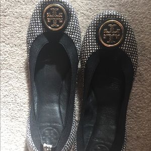 Tory Burch checkered Navy and white Flats Size 6.5